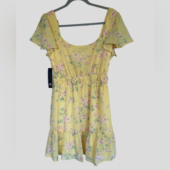 As You Wish Junior’s Size Large flutter sleeve dress NWT - Picture 3 of 8